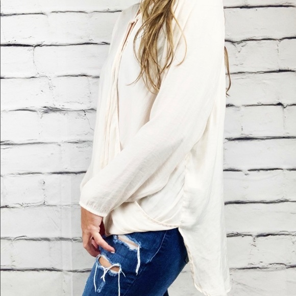 Cream Blouse Crossover By Silence and Noise Anthropologie - Picture 2 of 7
